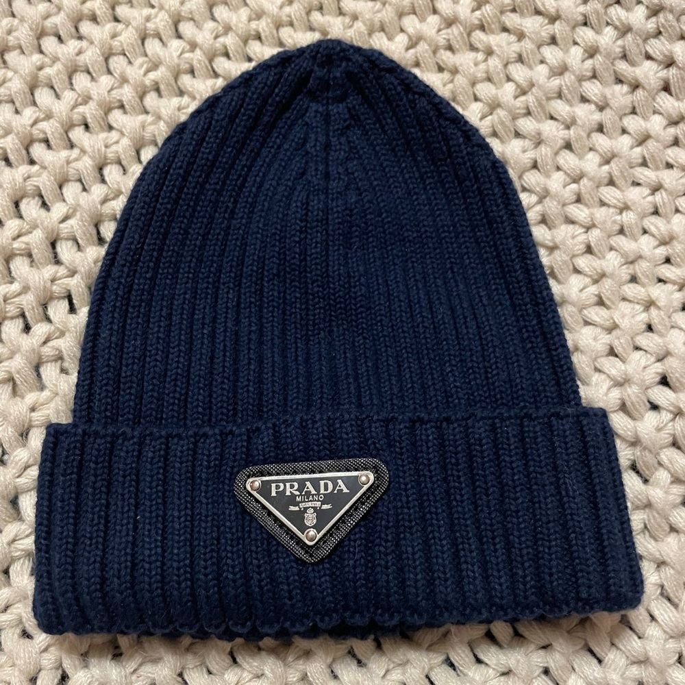 FINAL PRICE Prada Beanie in Navy